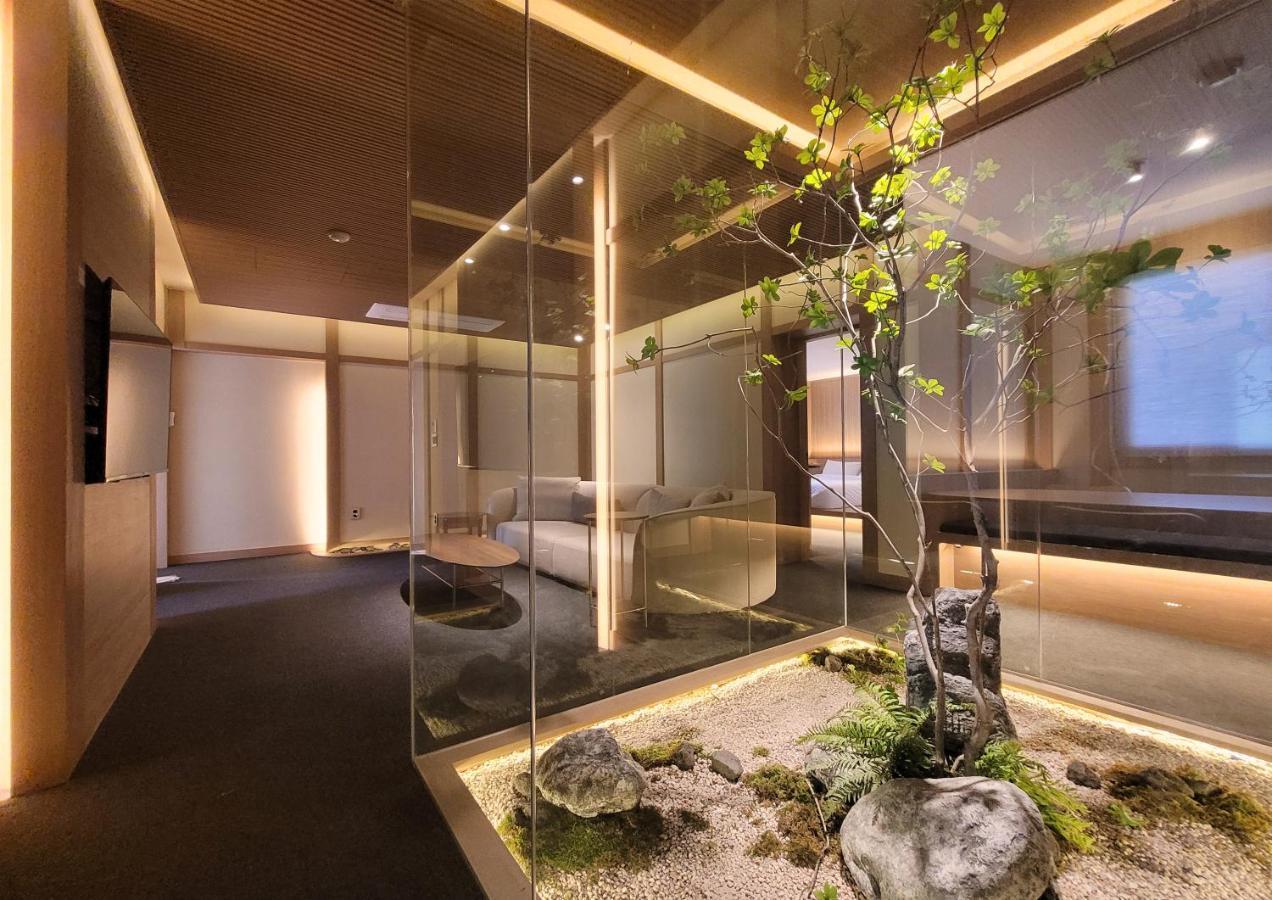 Uh Suite Gyeongju Dış mekan fotoğraf
