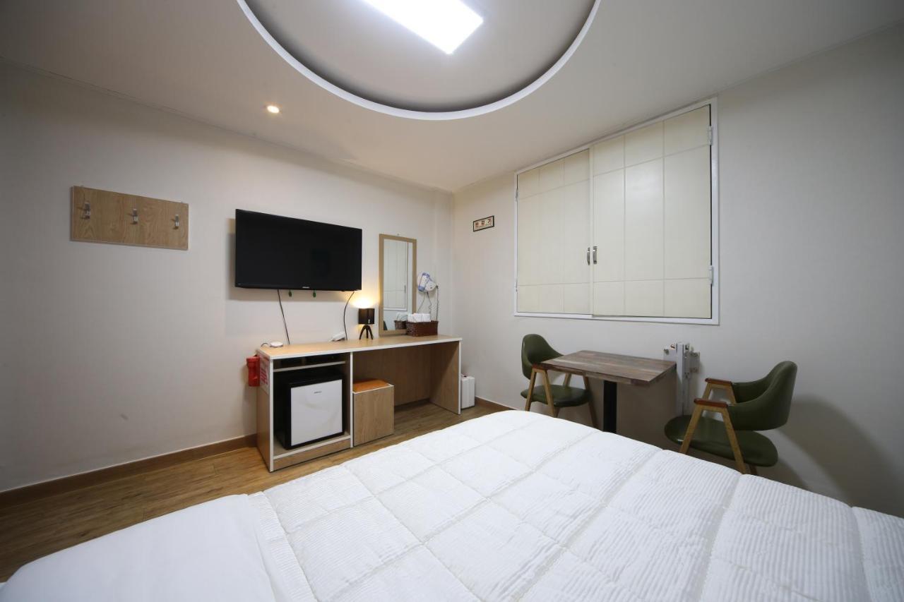 Uh Suite Gyeongju Dış mekan fotoğraf