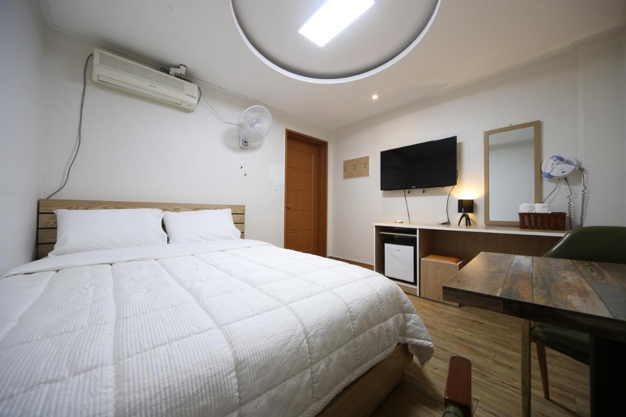 Uh Suite Gyeongju Dış mekan fotoğraf