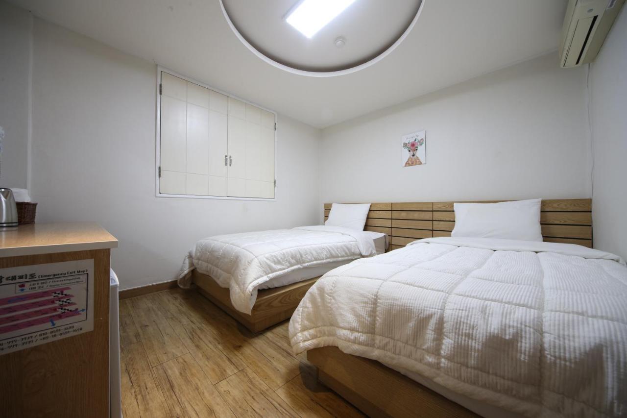 Uh Suite Gyeongju Dış mekan fotoğraf