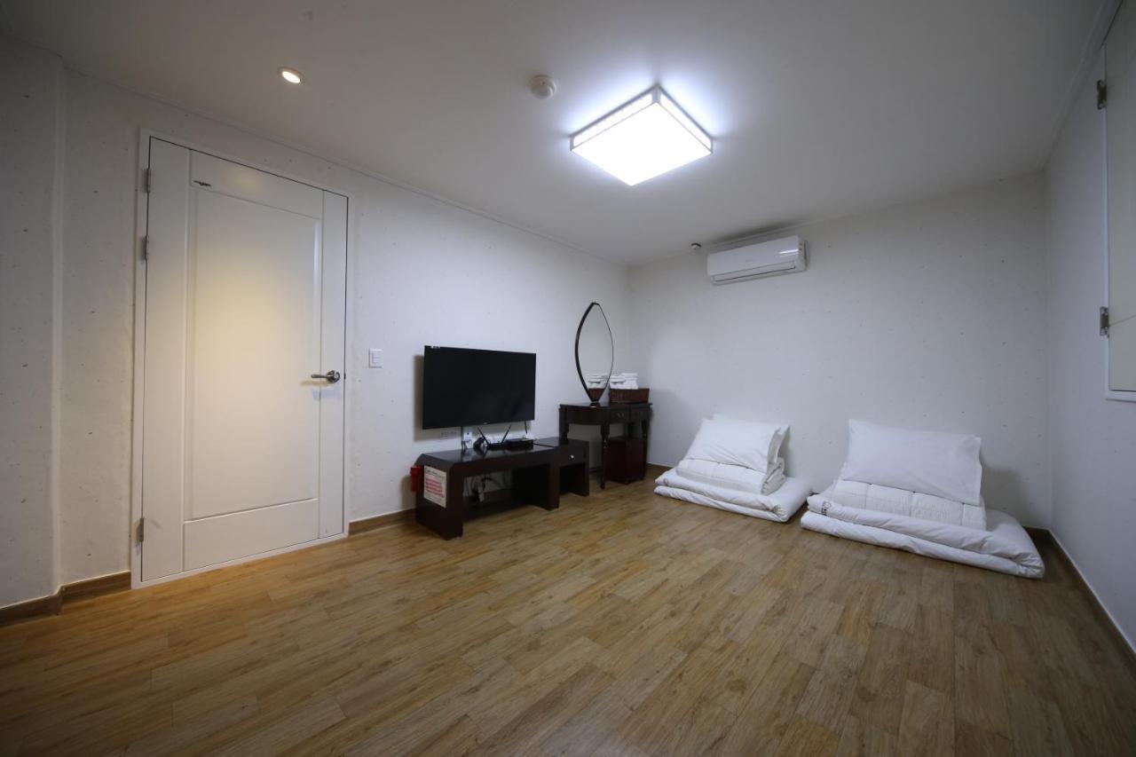 Uh Suite Gyeongju Dış mekan fotoğraf
