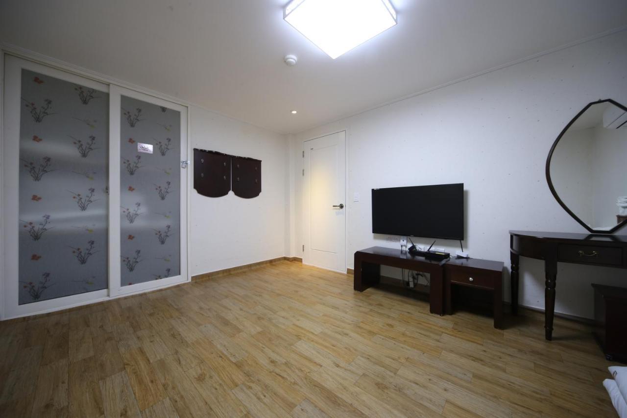 Uh Suite Gyeongju Dış mekan fotoğraf